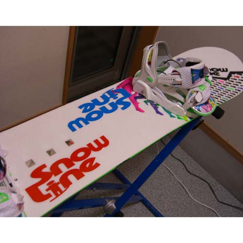 �X�m�[�{�[�h �J�b�e�B���O�V�[�g